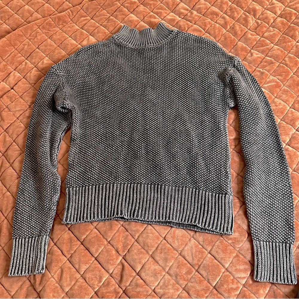 Forever 21 grey waffle sweatshirt